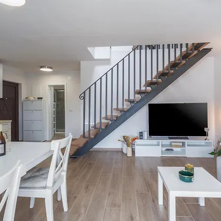 Luka Premium Πόρετς